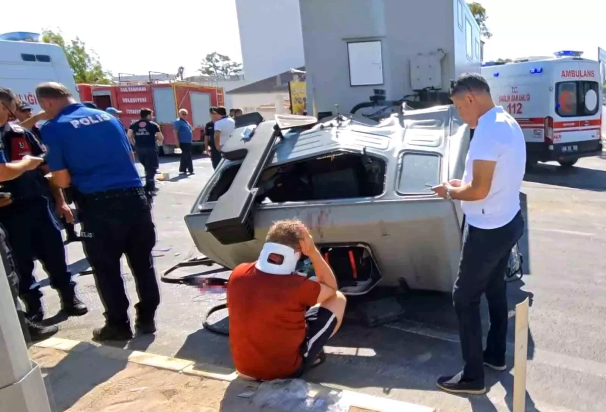 Aksaray\'da Tır-Karavan Kazası: 3 Yaralı