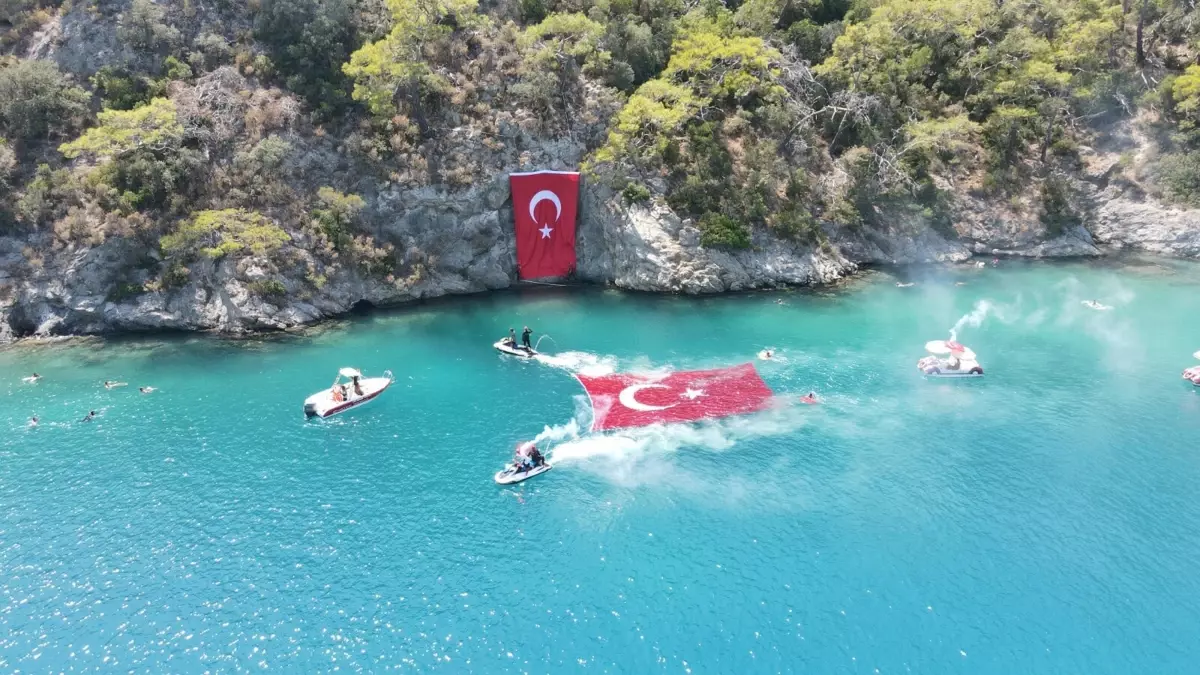 Fethiye\'de Zafer Bayramı Kutlaması