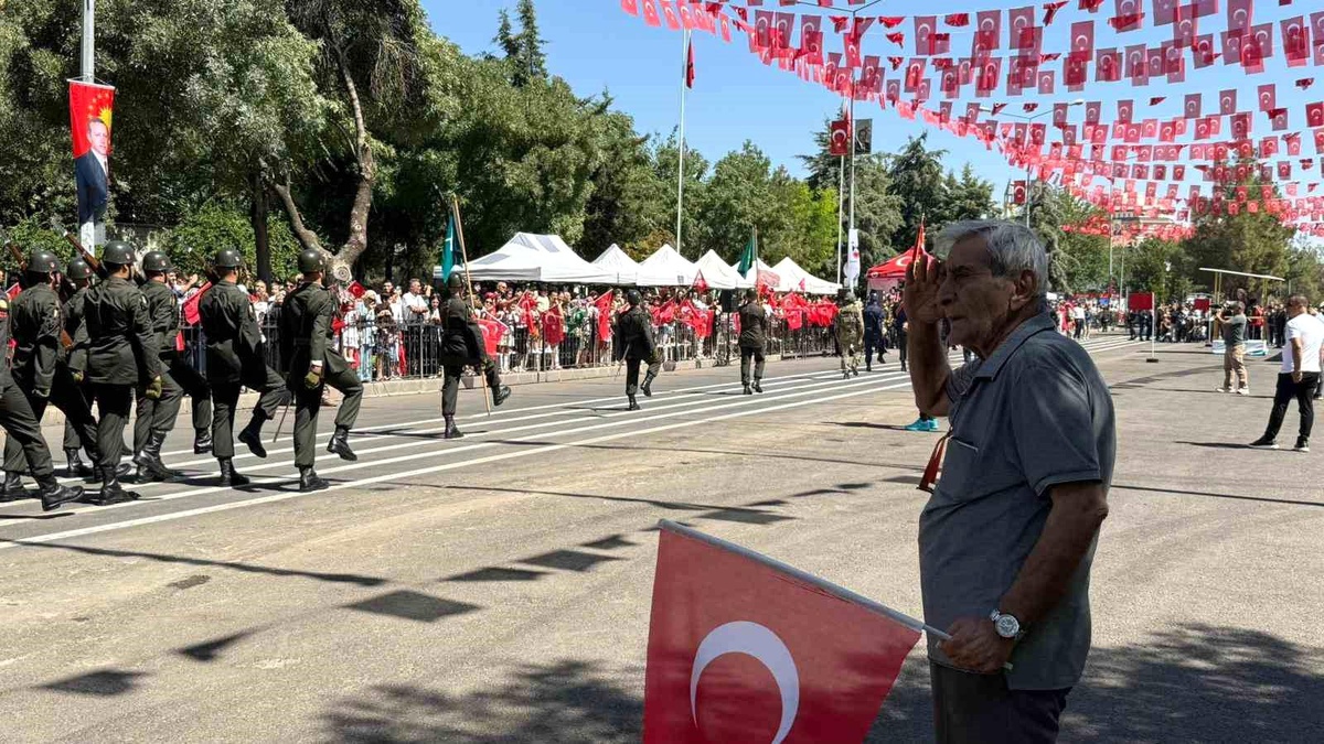 Diyarbakır\'da 30 Ağustos Zafer Bayramı Coşkuyla Kutlandı