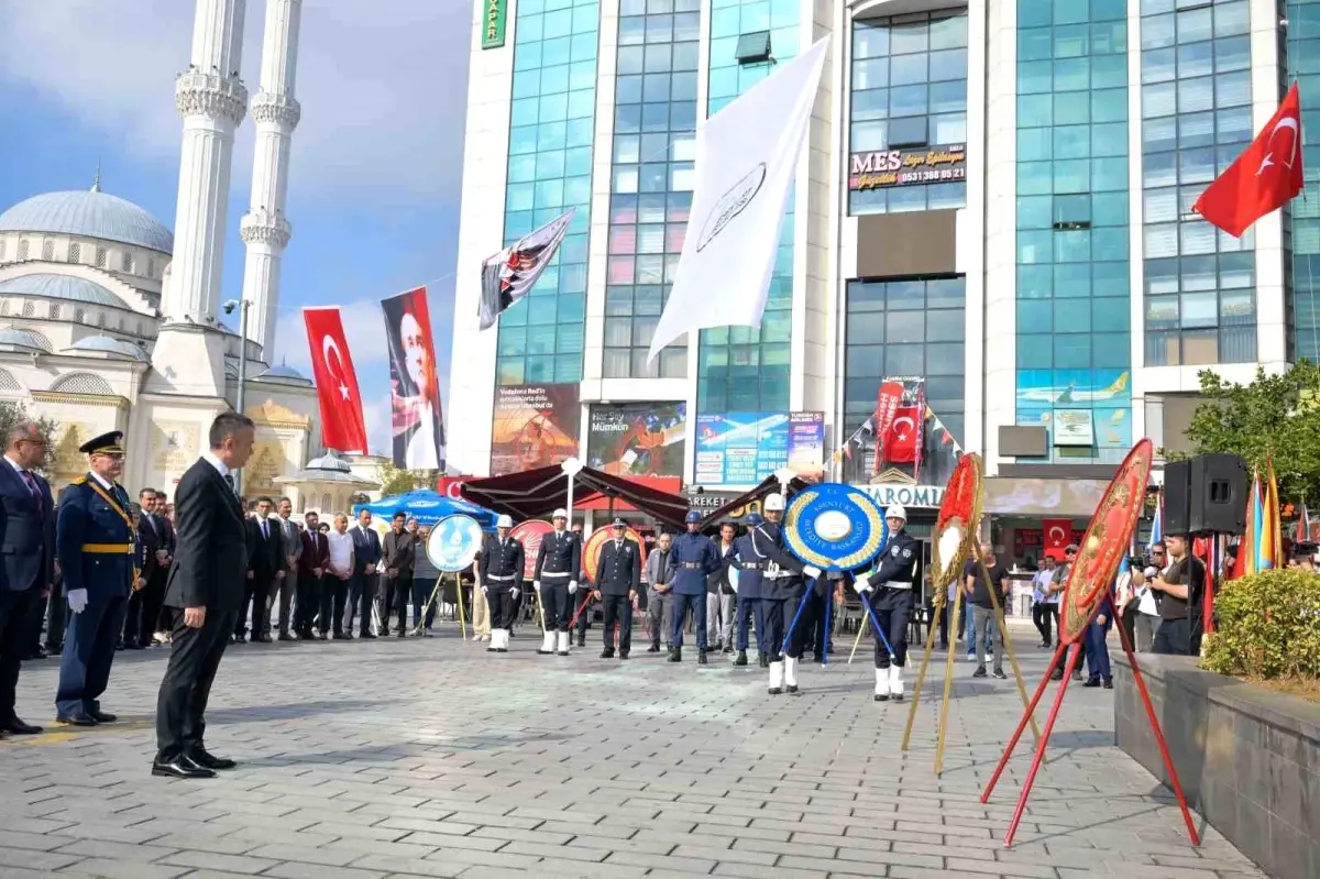 Esenyurt\'ta 30 Ağustos Zafer Bayramı coşkusu