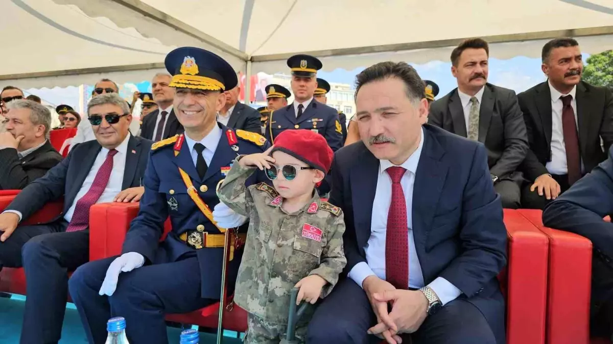 Kayseri\'de 30 Ağustos Zafer Bayramı Coşkuyla Kutlandı