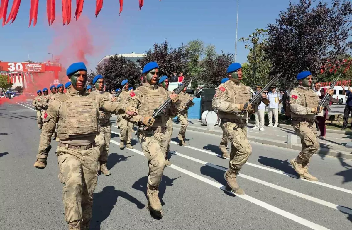 Düzce\'de 30 Ağustos Zafer Bayramı Coşkuyla Kutlandı