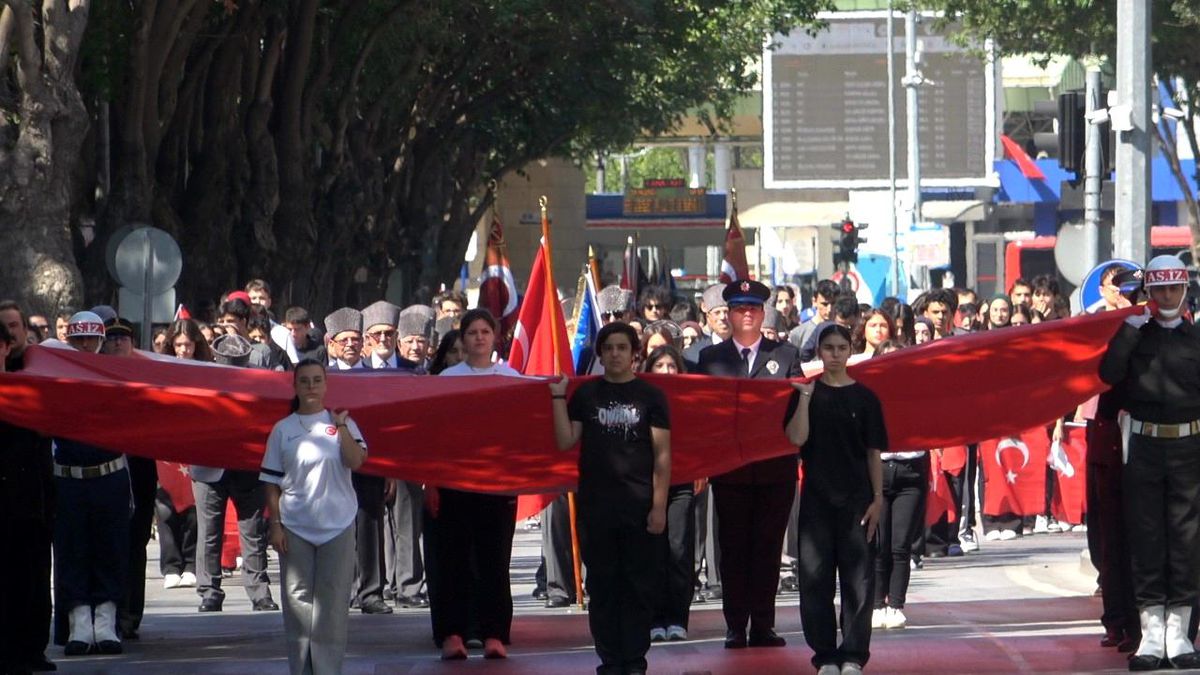 Konya\'da 30 Ağustos Zafer Bayramı coşkusu
