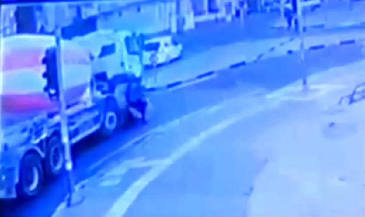 Nizip\'te Motosiklet Beton Mikserinin Altından Kurtuldu