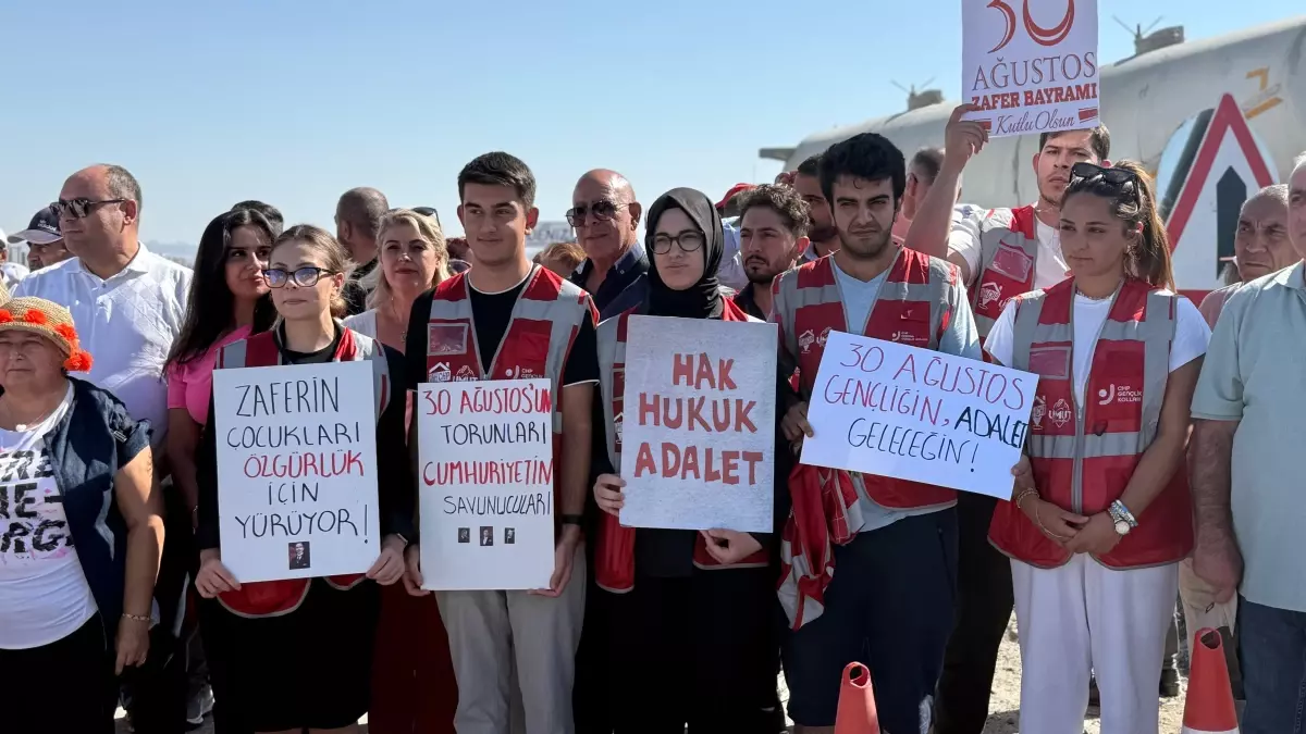 Özgür Özel\'den Atatürk vurgusu