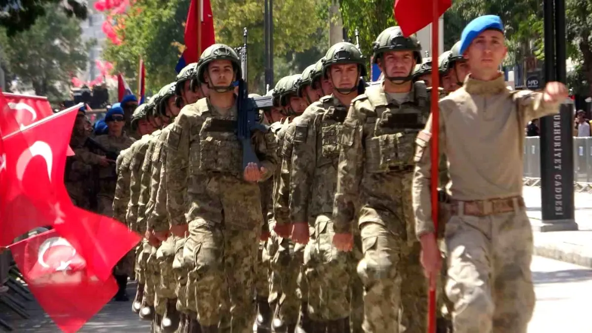 Van\'da 30 Ağustos Zafer Bayramı Coşkuyla Kutlandı