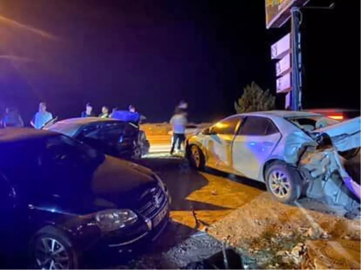 Kahramanmaraş\'ta Trafik Kazası: 3 Yaralı
