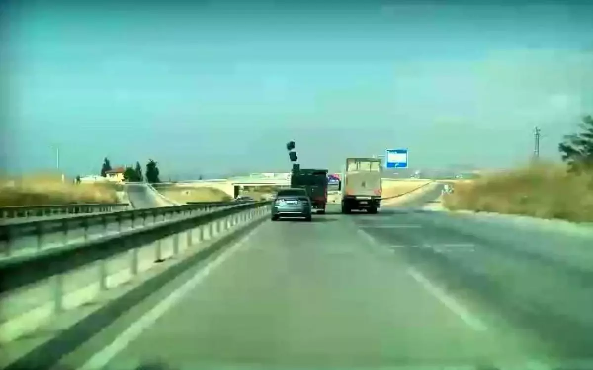 Bursa\'da Kamyondan Kasalar Düştü!