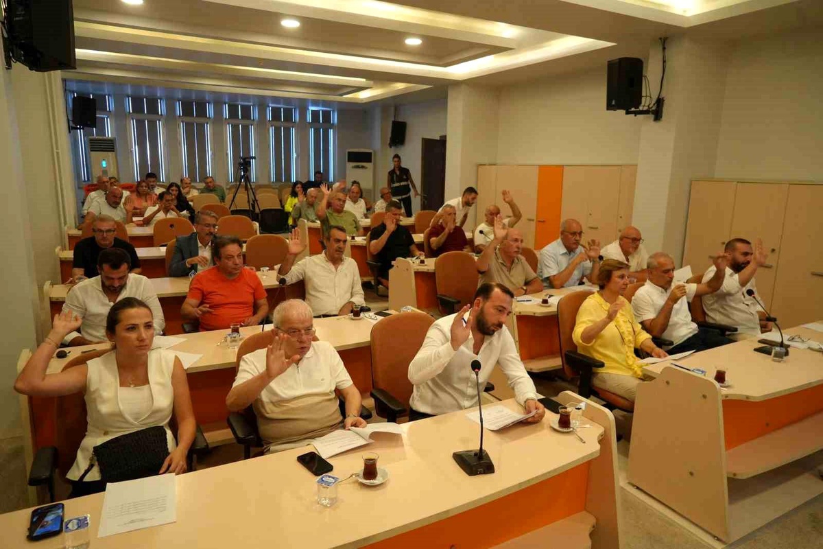 Atakum Belediye Meclisi Toplandı, Ödenmeyen Maaşlar Gündeme Gelen Konular Arasında