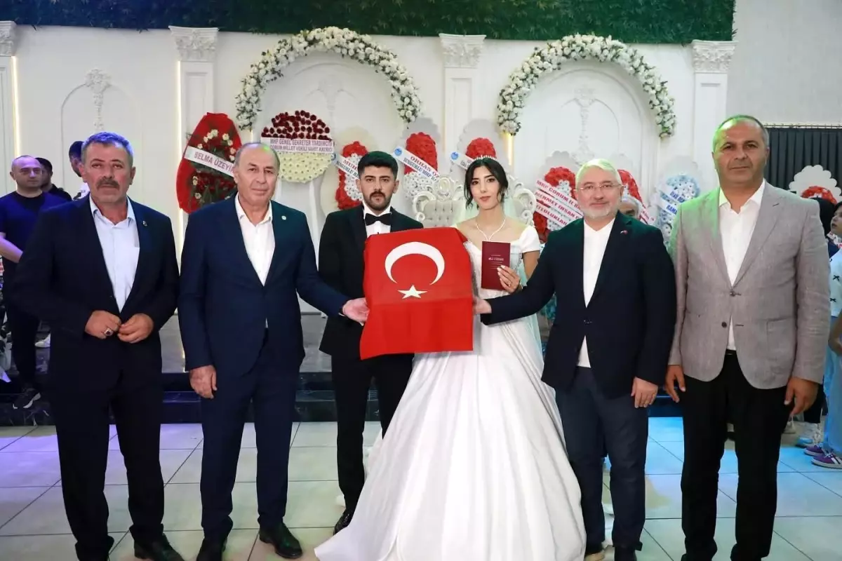 Alaca Belediye Başkanı Kızının Nikahını Kıldırdı