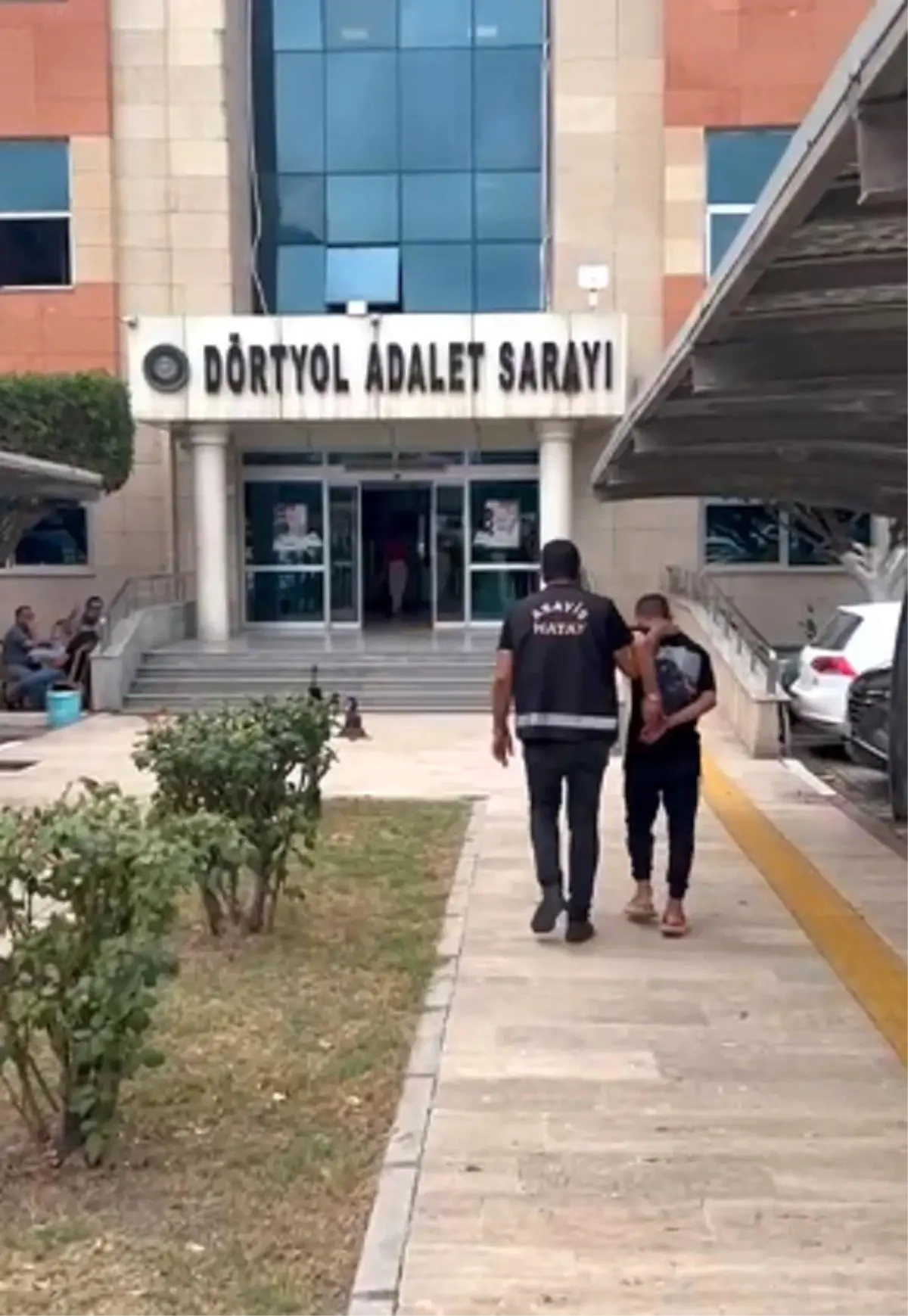 Dörtyol\'da Hırsızlık Şüphelileri Tutuklandı