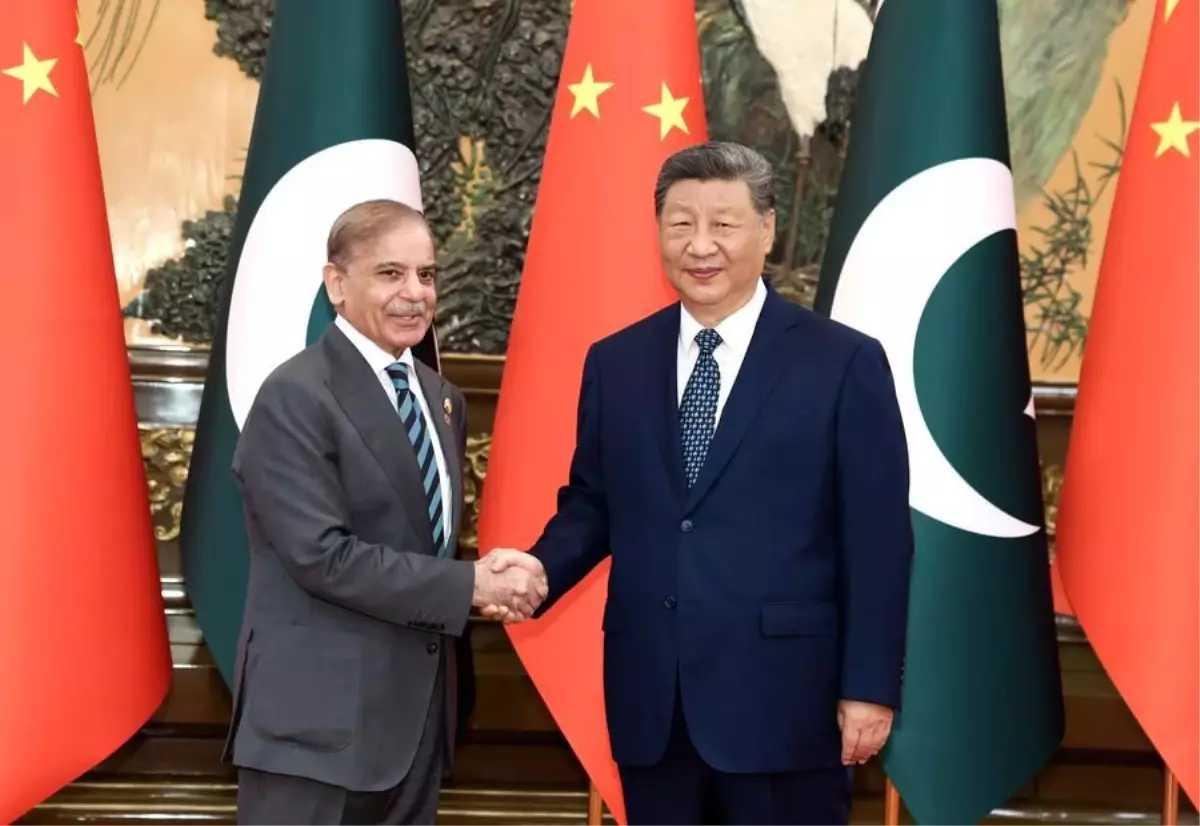 Xi Jinping, Pakistan Başbakanı ile Görüştü