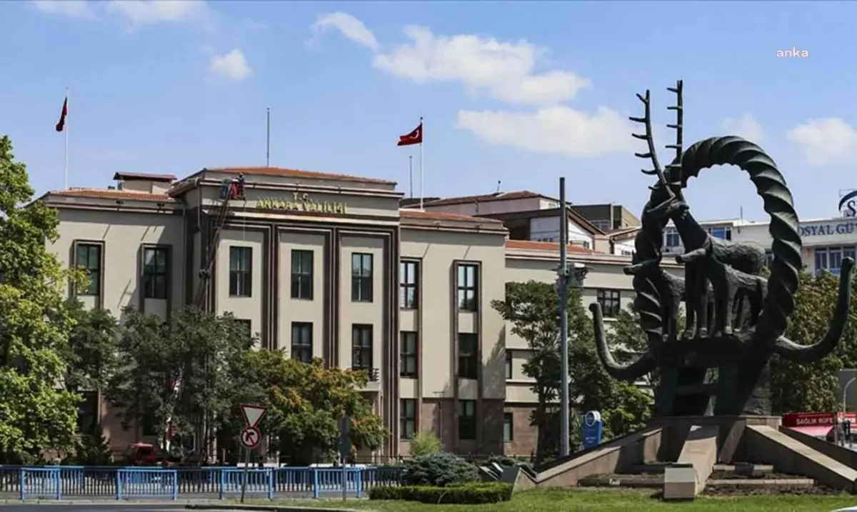 Ankara\'da Duman ve Is Kokusunun Nedeni Açıklandı
