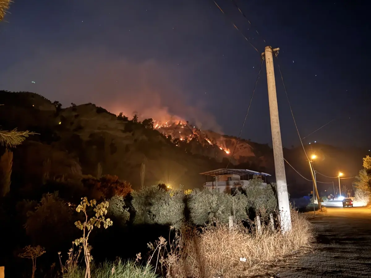 Yangına Müdahale Eden 3 Kişi Yaralandı