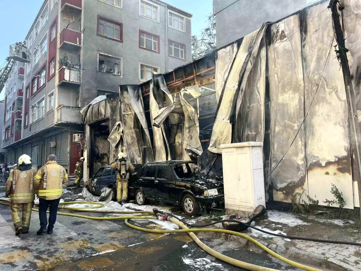 Bağcılar\'da Oto Tamirci Yangını