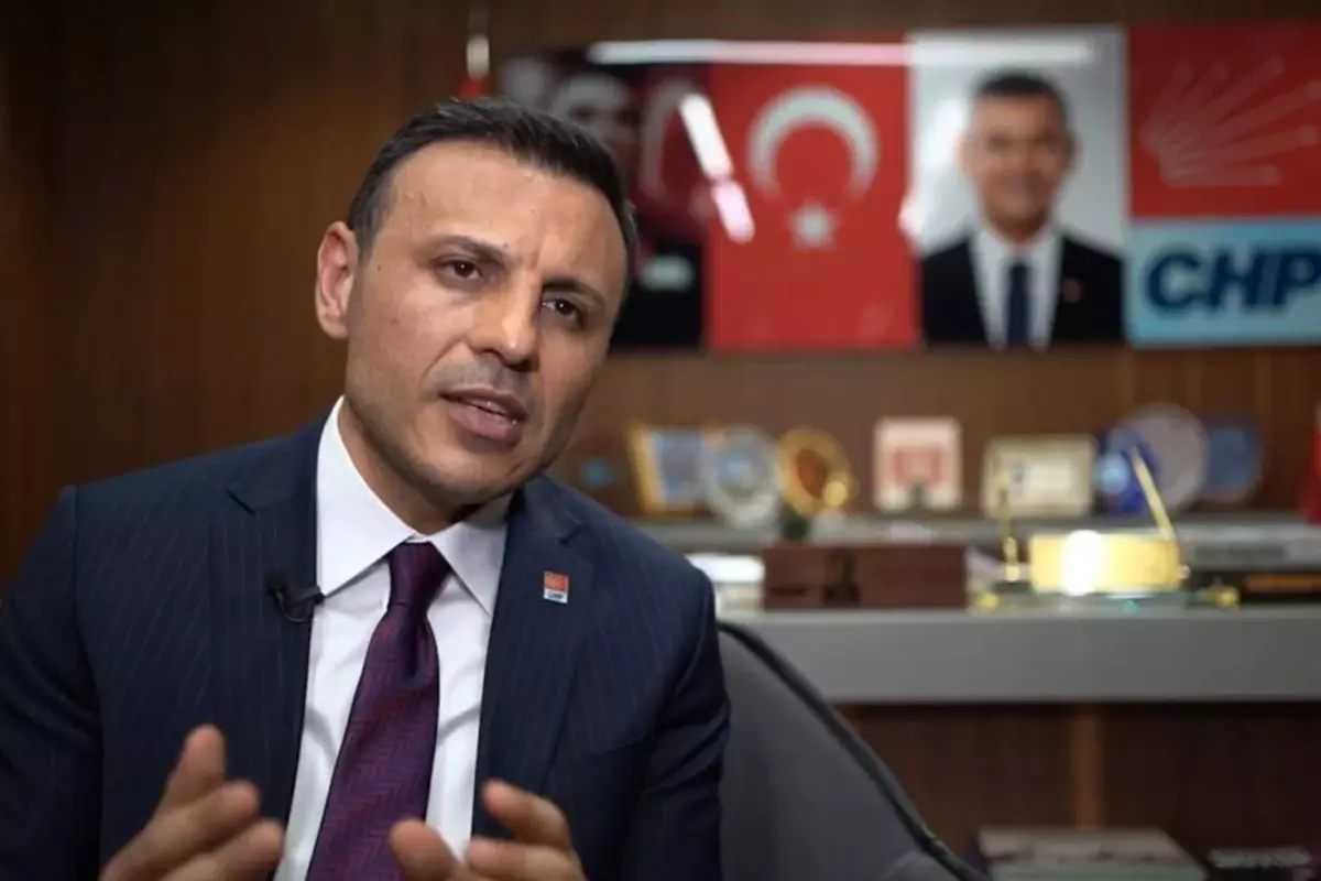 CHP\'nin İstanbul İl Kongresi iptal edildi! Özgür Çelik ve yönetimi görevden alındı