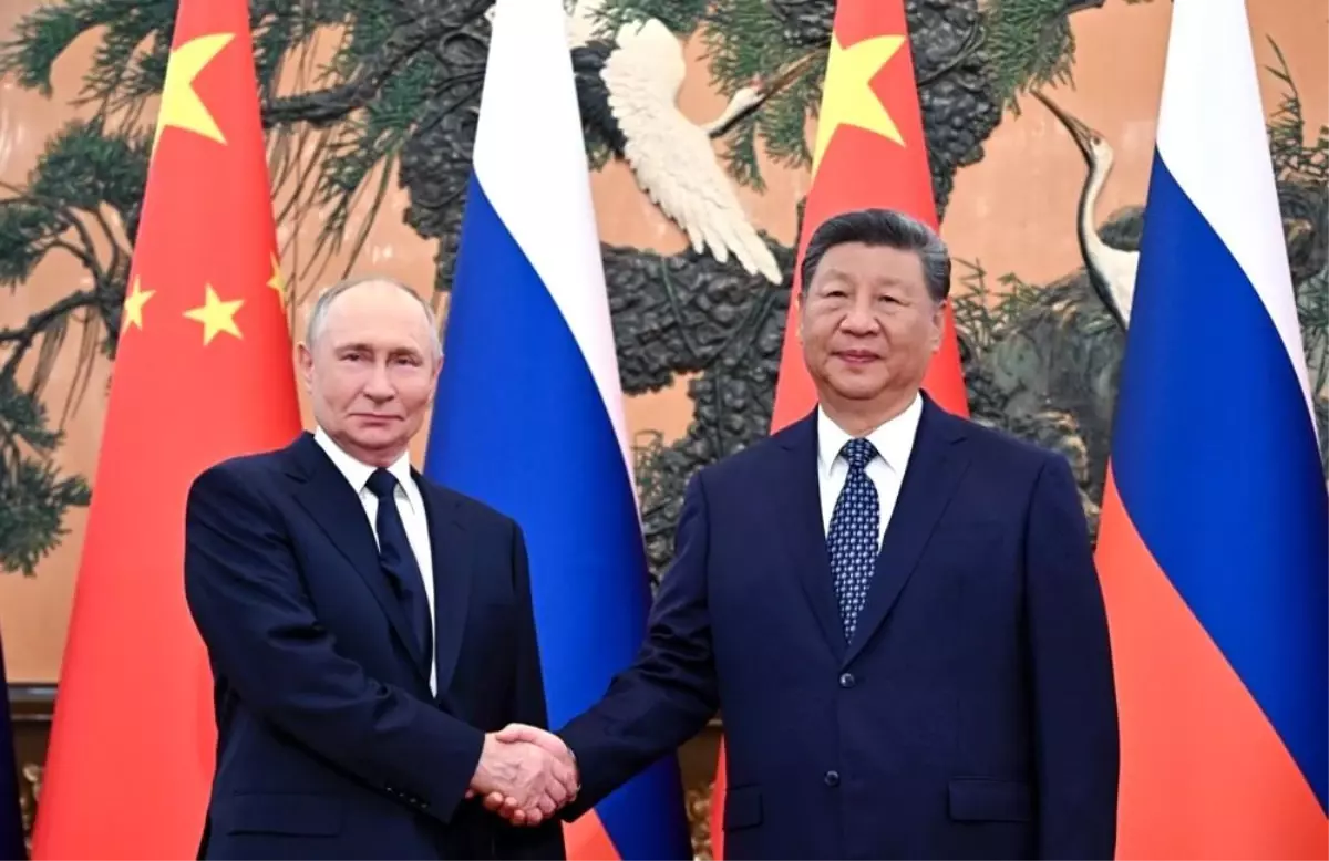 Xi Jinping ve Putin\'den Zafer Günü Zirvesi