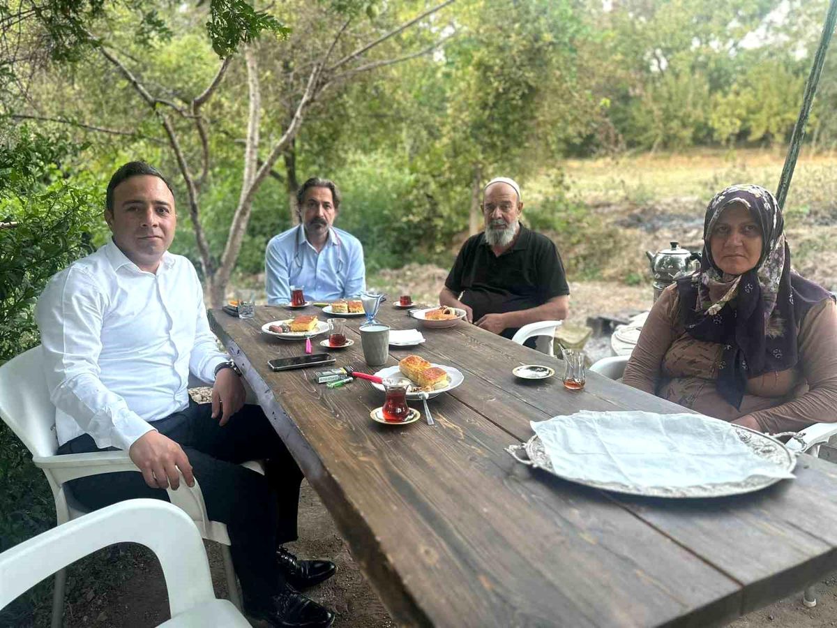 Elazığ\'da \'Bayrak Evler\' projesi devam ediyor