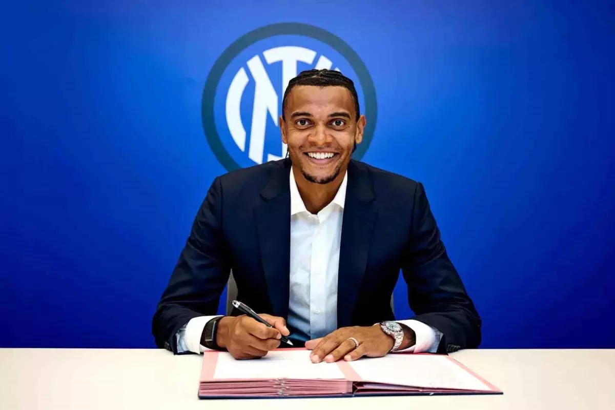 Inter, Akanji\'yi Kiralık Olarak Kadrosuna Kattı