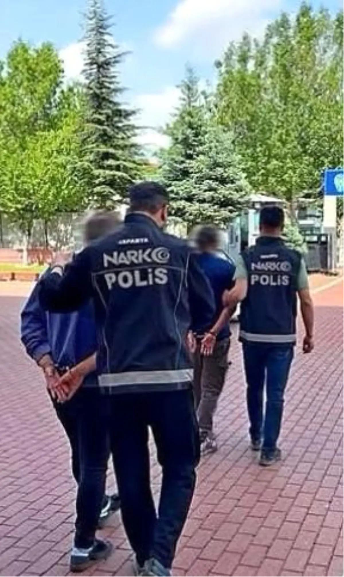 Isparta\'da Uyuşturucu Operasyonu