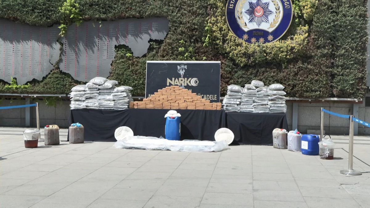 İstanbul\'da Uyuşturucu Operasyonu: 417,5 kg Ele Geçirildi