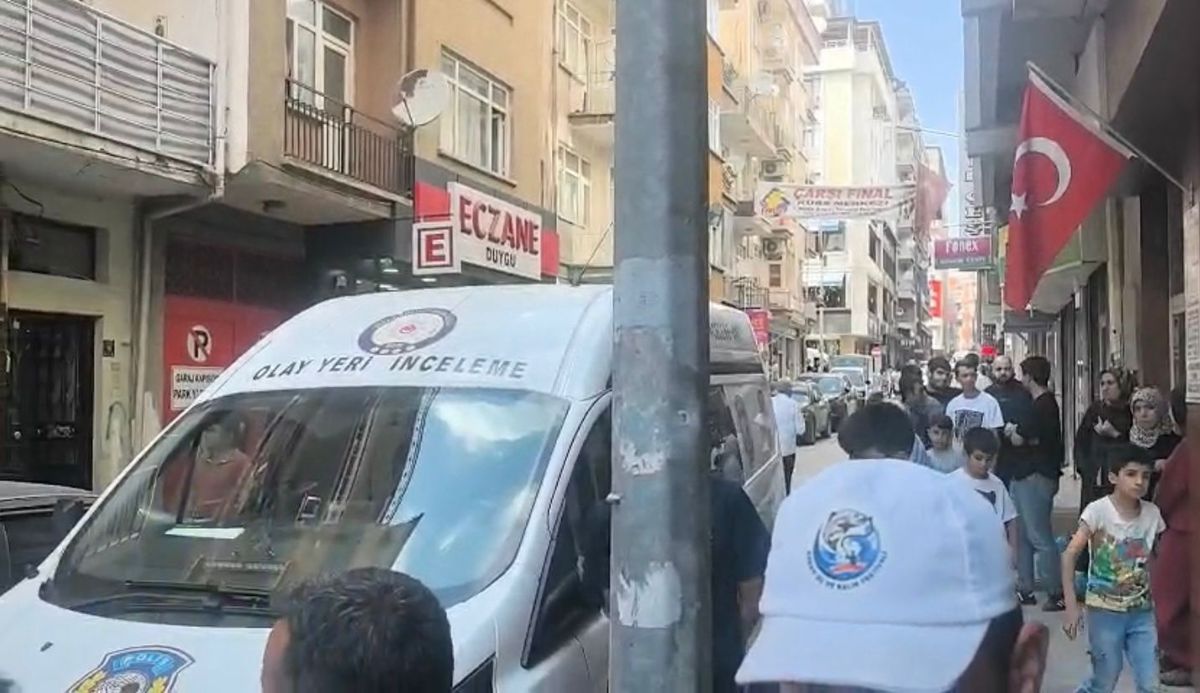 Minibüs Çarpan 2 Yaşındaki Çocuk Hayatını Kaybetti