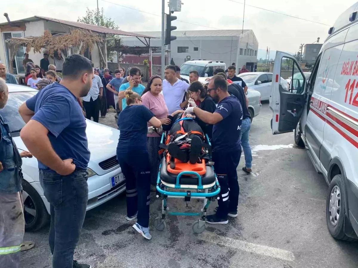 Osmaniye\'de Trafik Kazası: 3 Yaralı
