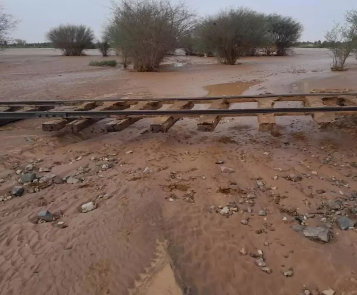 Sudan\'da Toprak Kaymasında 1000 Kişi Hayatını Kaybetti