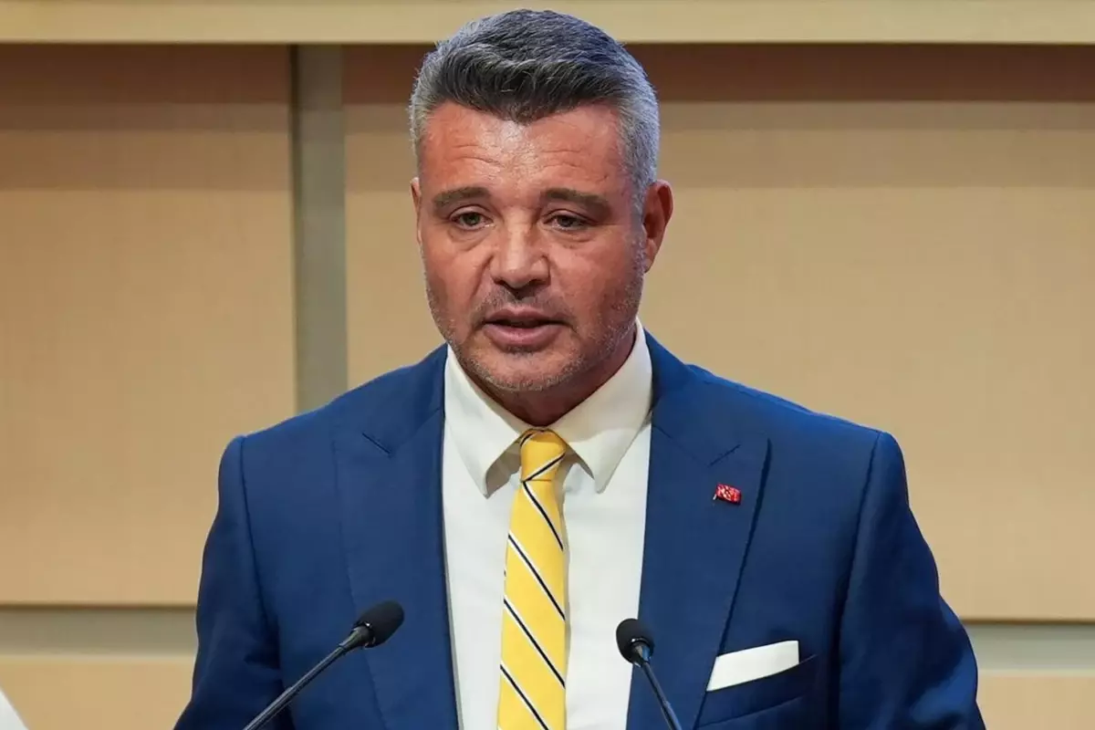 Teklifleri götürdü! Sadettin Saran\'dan kendisine seçimi kazandıracak 2 bomba hamle