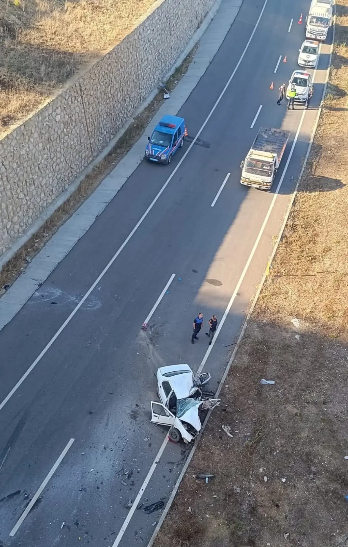 Kaynarca\'da Trafik Kazası: 1 Ölü, 3 Yaralı