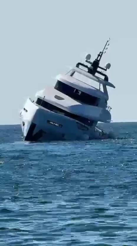 Zonguldak'ta Lüks Yat 15 Dakikada Battı