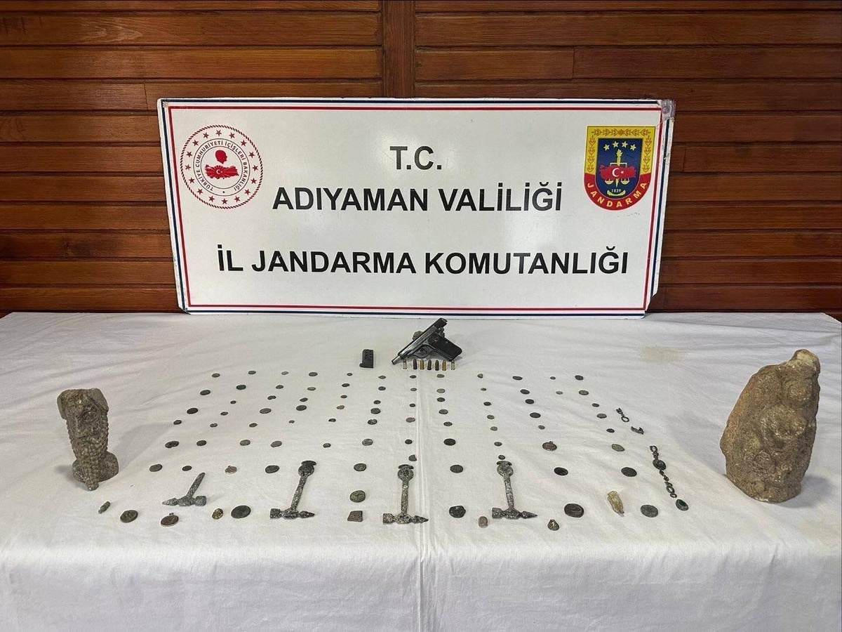Adıyaman\'da Tarihi Eser Kaçakçılığı Operasyonu
