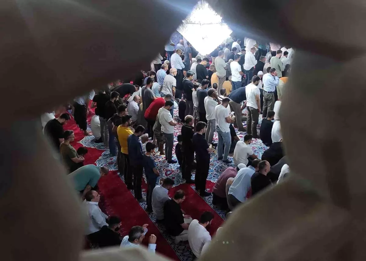 Şanlıurfa\'da Mevlid Kandili Coşkusu