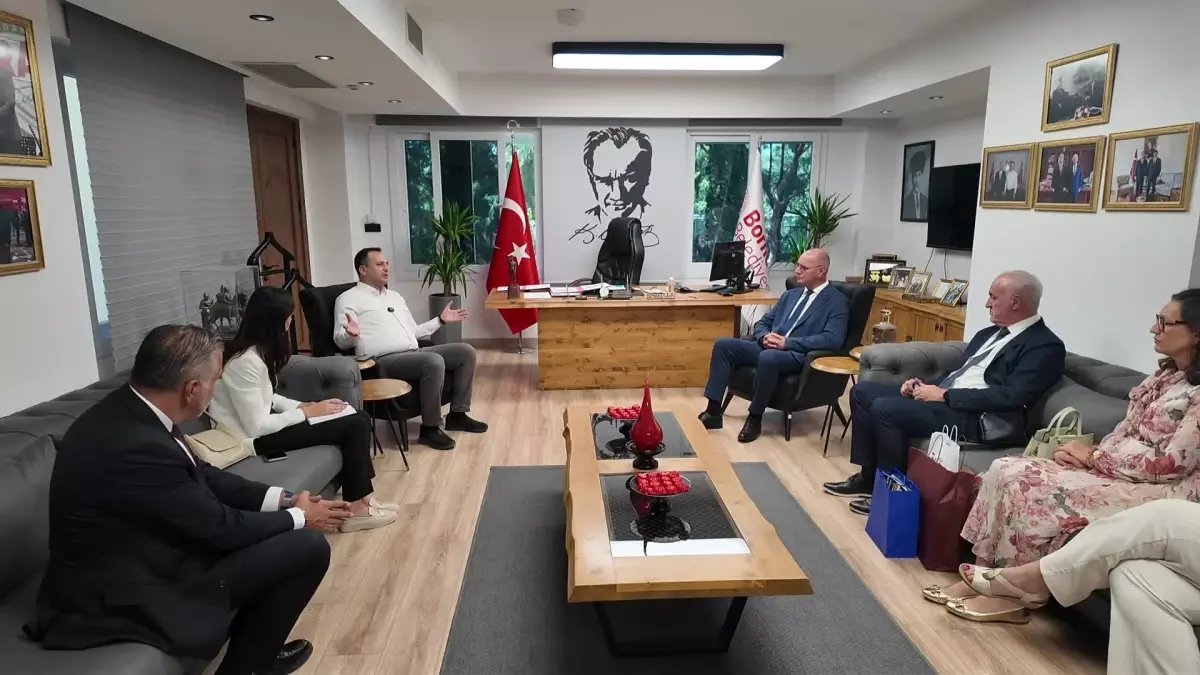 Bornova Belediye Başkanı Eşki\'den Tuzla Heyetine Yeşil Enerji ve Teknoloji İş Birliği Mesajı