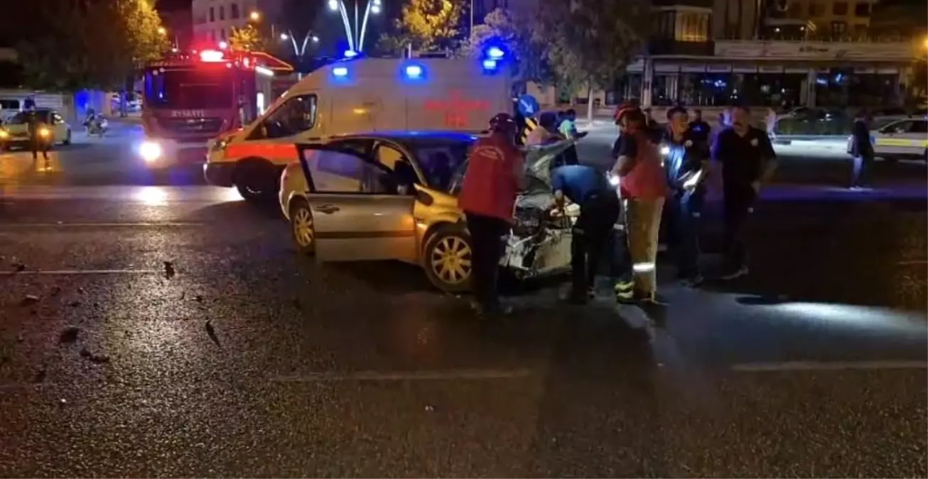Edremit\'te Trafik Kazası: 1 Yaralı