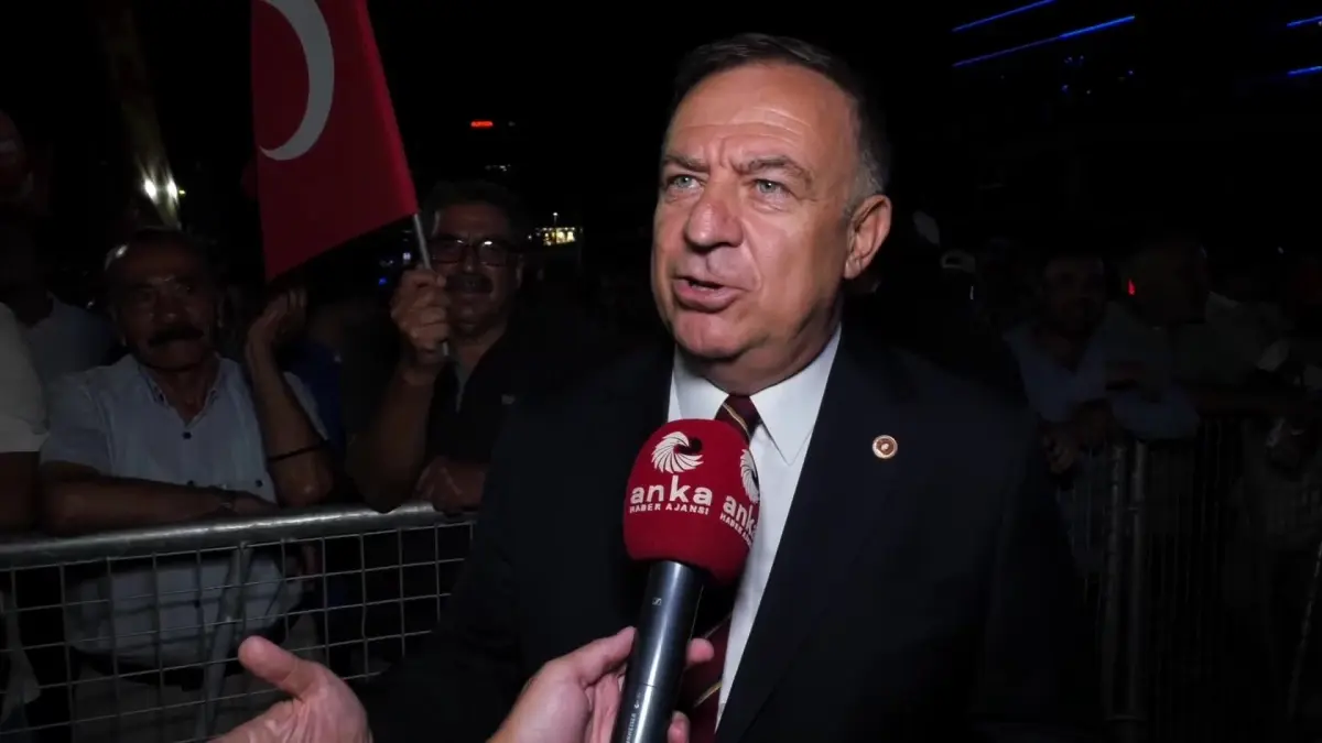 CHP\'li Gökan Zeybek: Millet Sandığı İstiyor