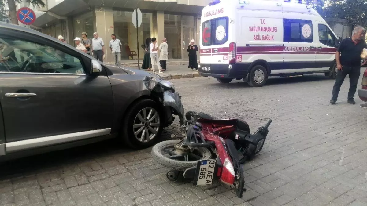 Yalvaç\'ta Motosiklet Kazası