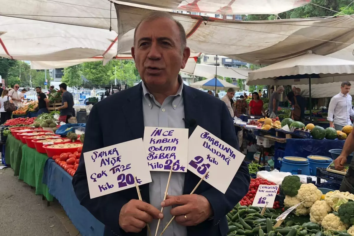 İstanbul\'a kayyum olarak atanan Gürsel Tekin\'in son paylaşımı yorum bombardımanına tutuldu