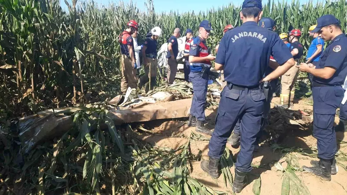 Eğitim Uçağı Mısır Tarlasına Düştü, Pilot Hayatını Kaybetti