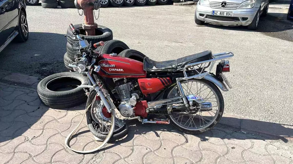 Konya\'da Motosiklet Kazası: 1 Yaralı