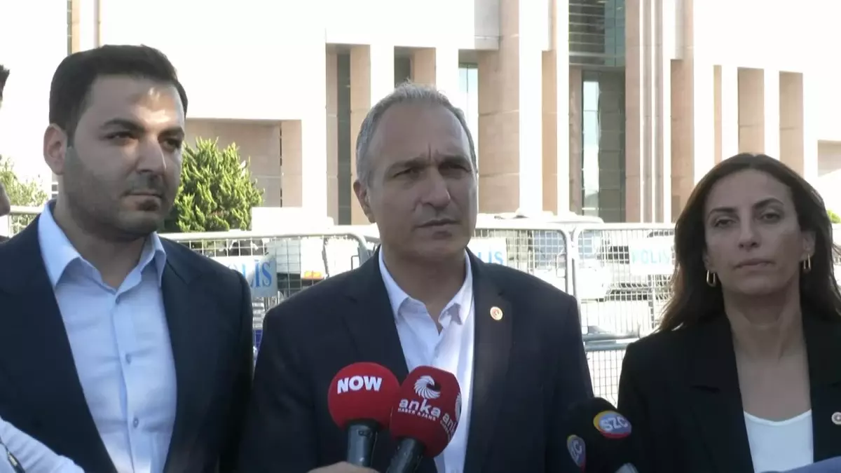 CHP\'den Gençlere Destek: \'Zıplamayan Tayyipçi Suç Mu?\'
