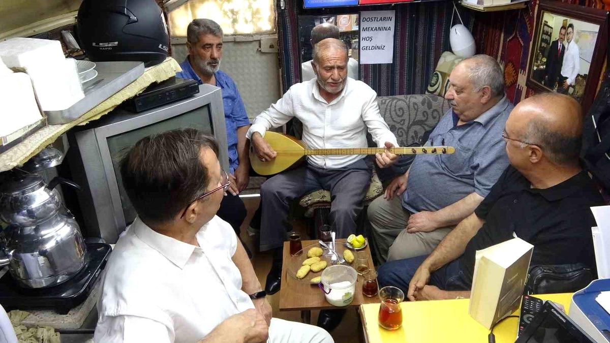 Sivas\'ta 4 Metrekarelik Sanat Garajı