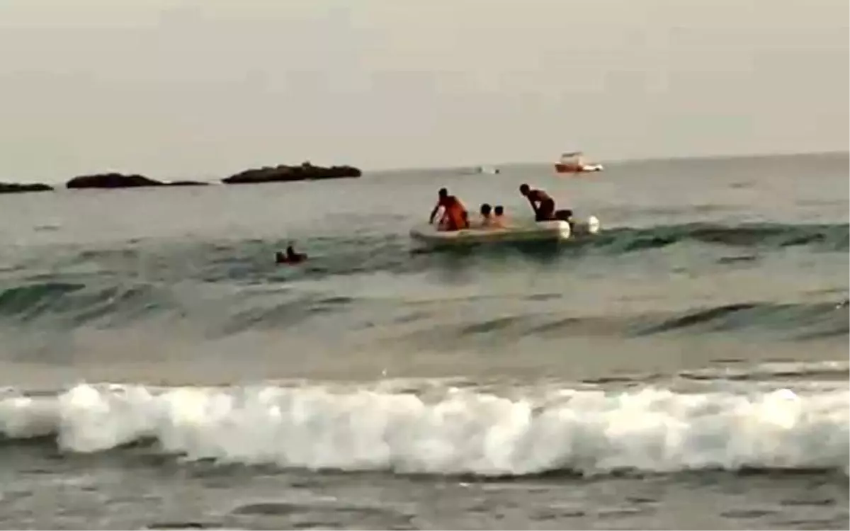 Alanya\'da Boğulma Tehlikesi: 6 Tatilci Kurtarıldı