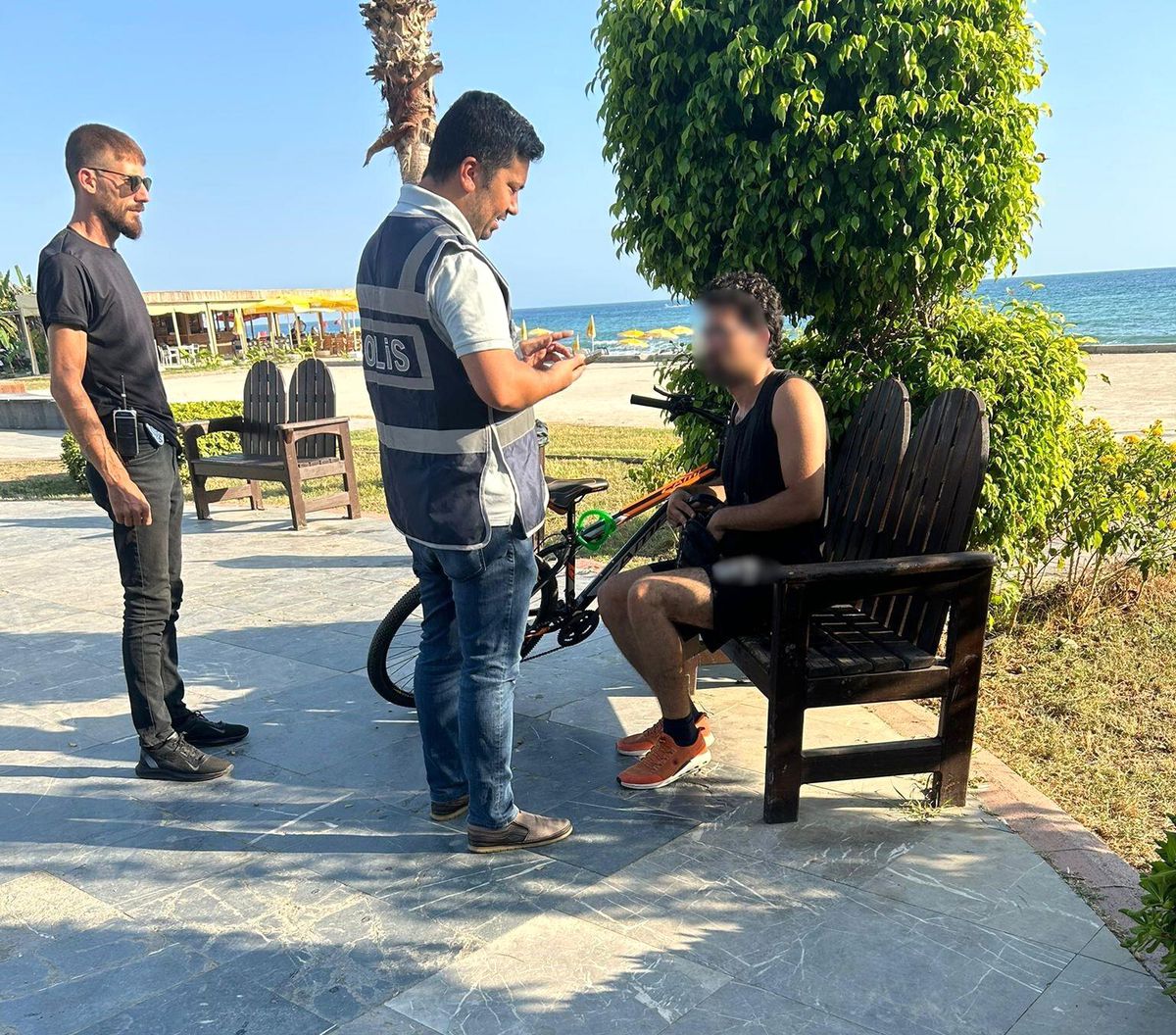 Antalya\'da Eş Zamanlı Asayiş Uygulamaları