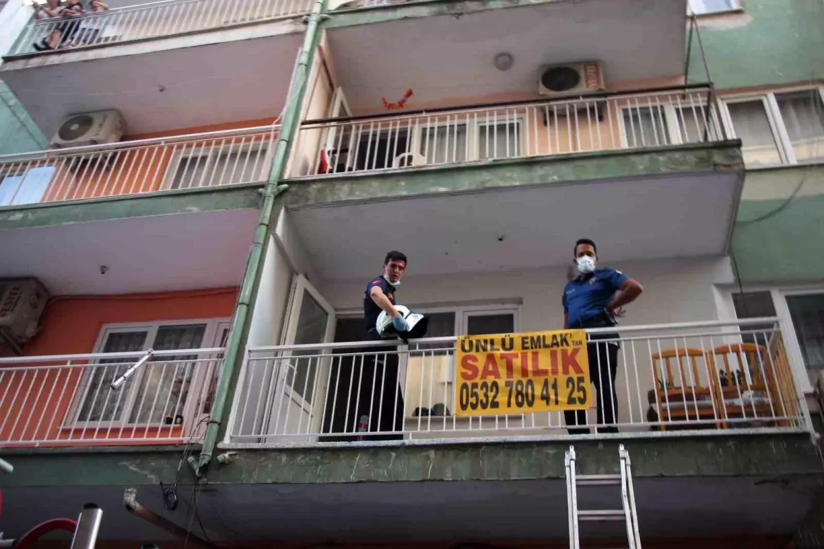 Aydın\'da Apartmandan Kötü Koku İhbarı