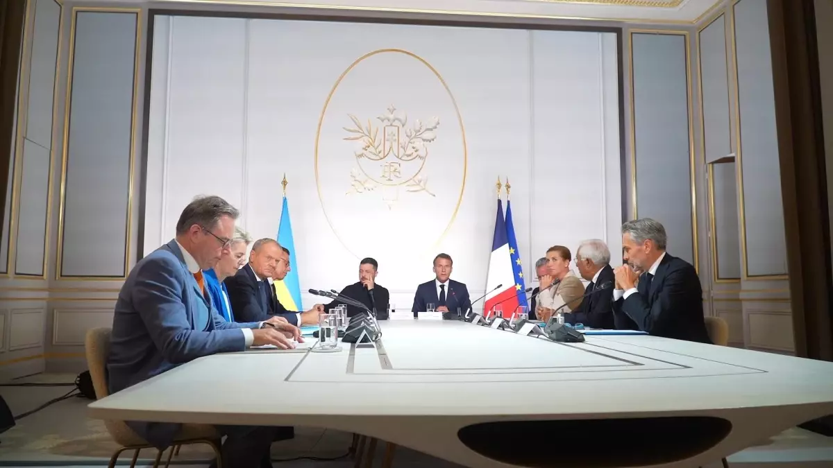 Paris\'te Ukrayna\'nın Güvenliği İçin Zirve