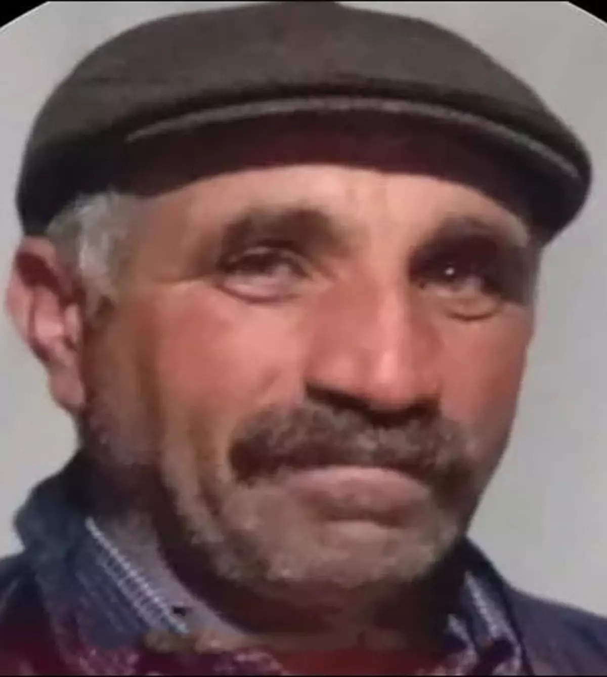 Yıldırım Düşmesiyle Baba Oğul Hayatını Kaybetti