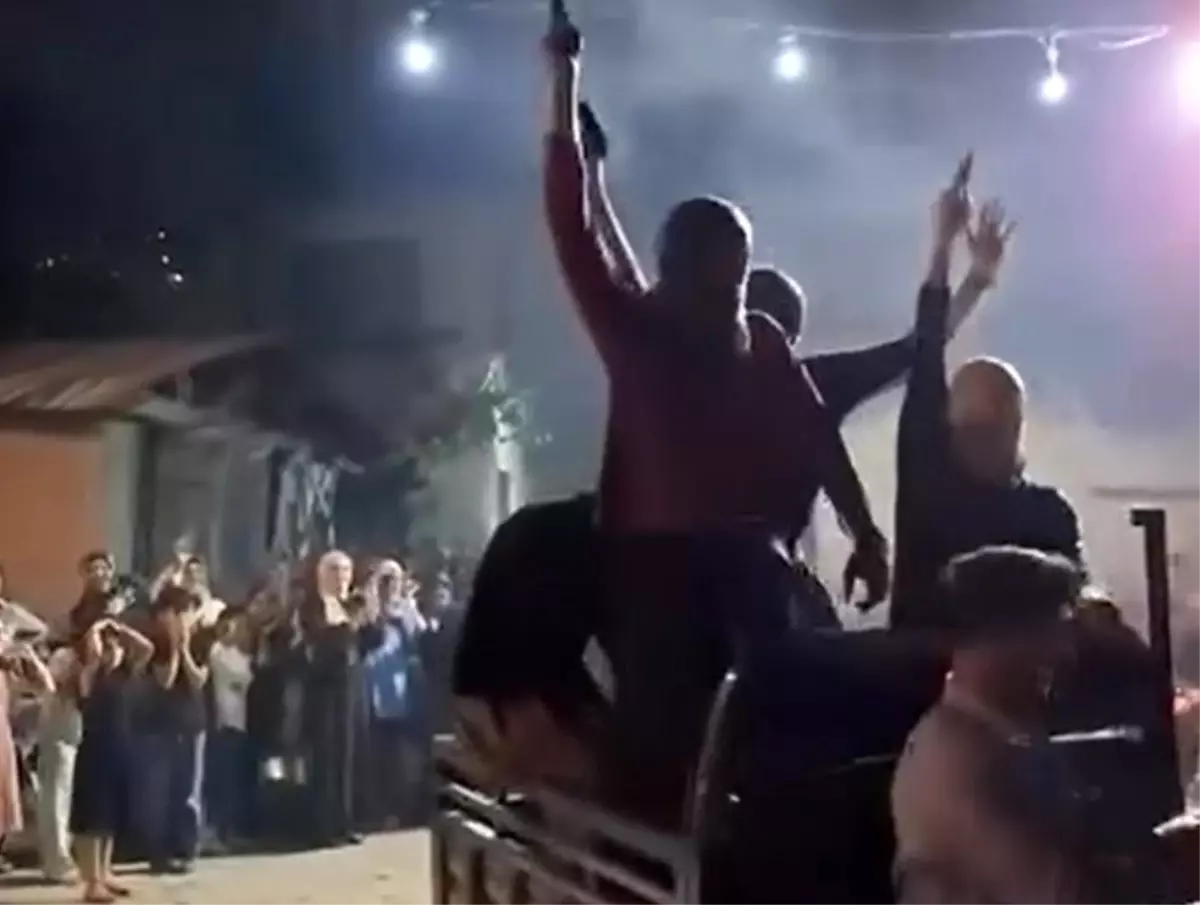 Düğünde Havaya Ateş Açıldı