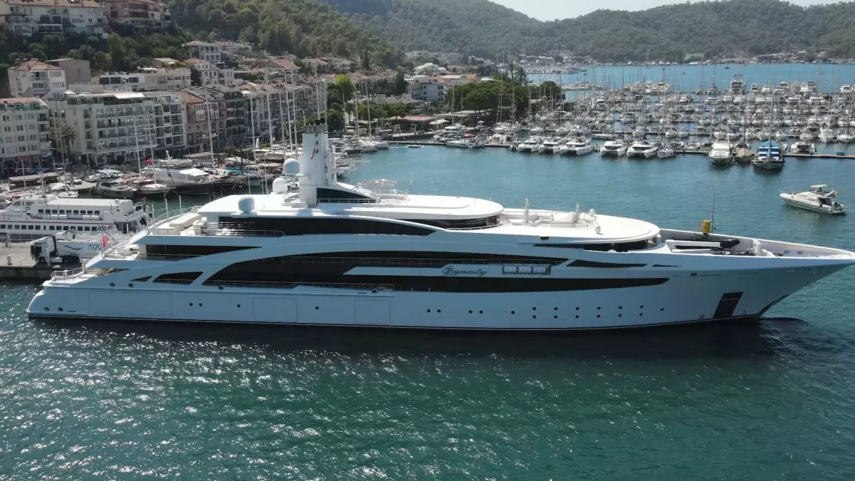 Kazak Milyarderin Yatı Fethiye\'ye Demirledi