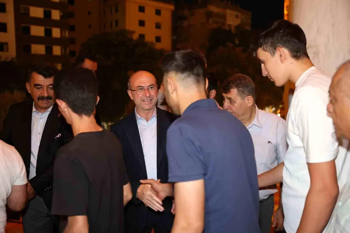 Selçuklu Belediye Başkanı, Mevlid Kandili\'nde Vatandaşlarla Bir Araya Geldi